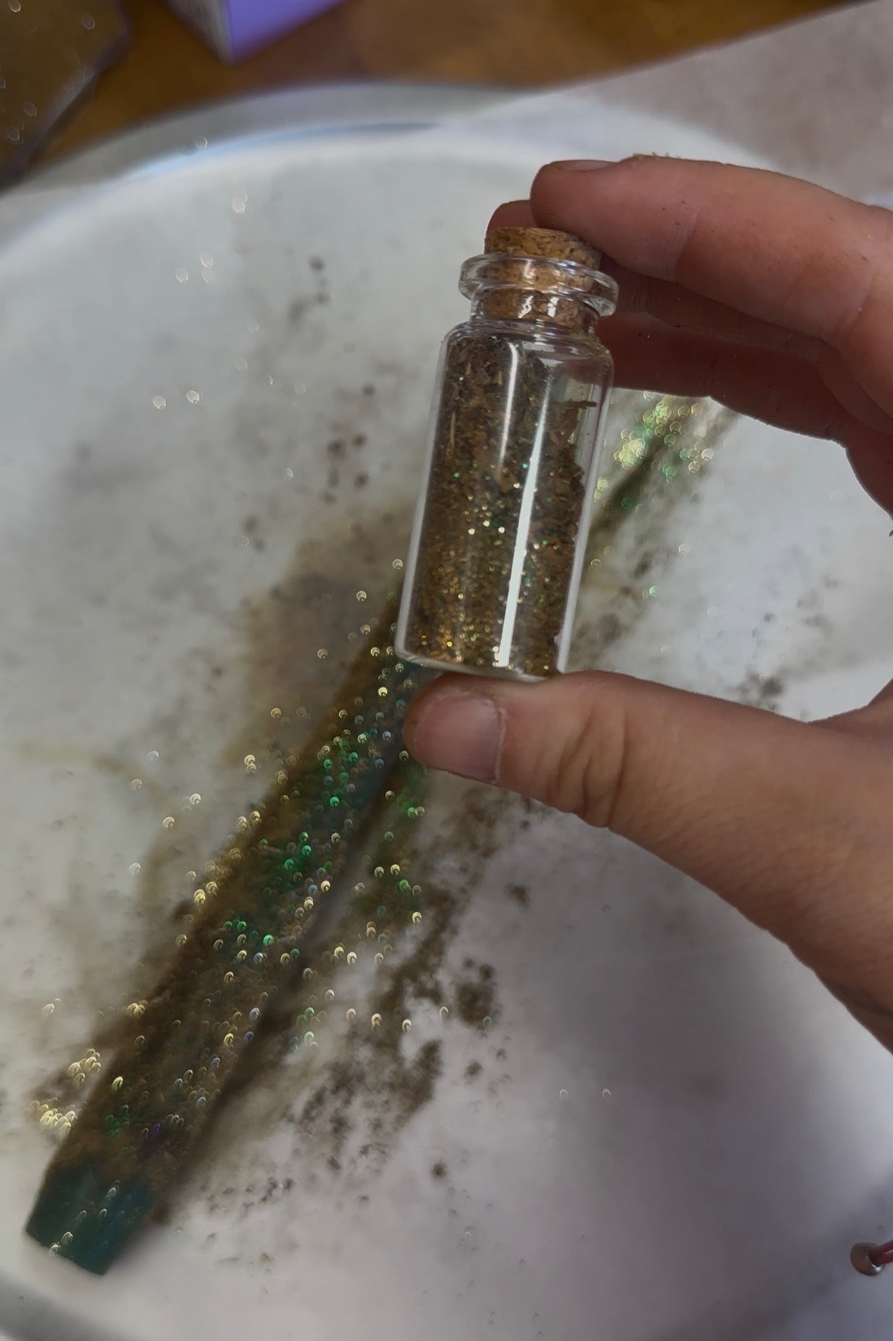 Custom candle dressing
