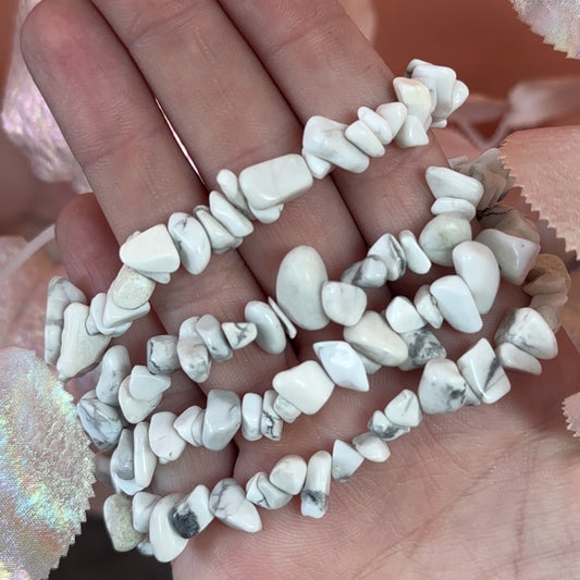 Howlite Chip Bracelet